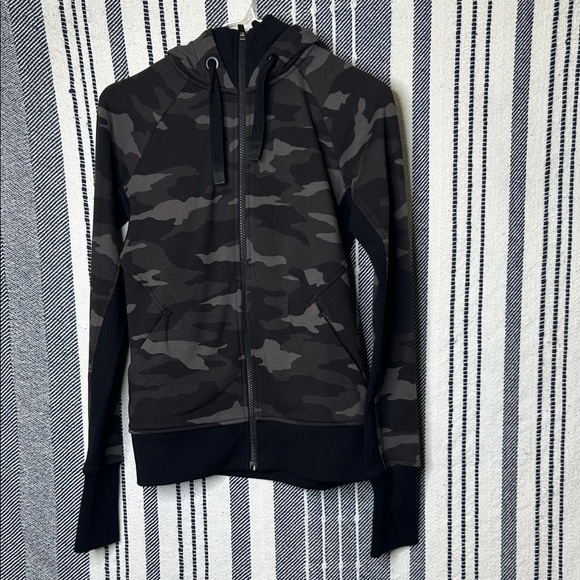 Athleta Triumph Camouflage Hoodie Jacket - Picture 2 of 5